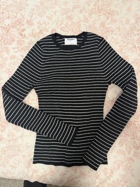 Old Navy Black and White Ribbed Crewneck Sweater
